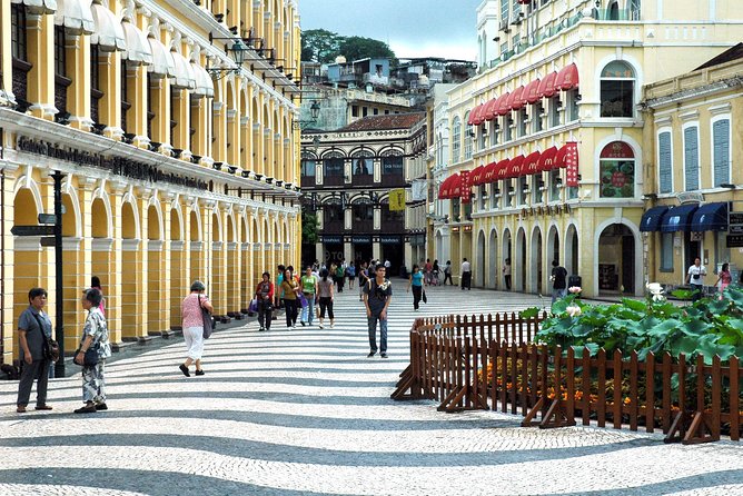 3-Night Hong Kong and Macau with Hotels and Ferry - Value check: is $491.76 per person a good deal?