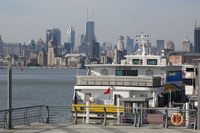 4-Hr Shanghai Tour: Food, Culture, Sightseeing, Cycling, Ferry - A 4-hour Shanghai route that actually hits the city