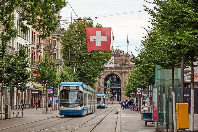 Best of Zürich & Surroundings: Walking Tour, Cable Car and Ferry - How Much Walking Should You Expect?