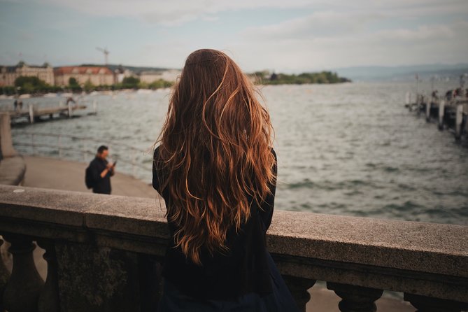 Best of Zürich & Surroundings: Walking Tour, Cable Car and Ferry - Stop 1: Zurich City Orientation, Golden Coast, and a Lake Zurich Ferry
