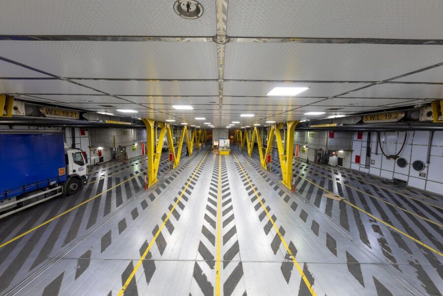 Canary Islands: Ferry Ticket Tenerife/La Gomera - Onboard comfort: a catamaran plus live TV and games