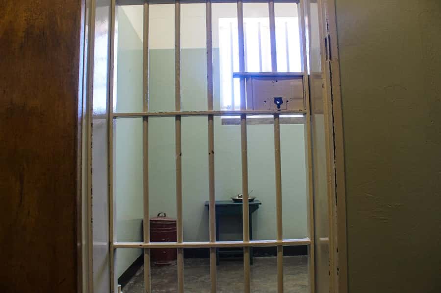 Cape Town: Robben Island ferry ticket plus Guided Tour - Why an ex-inmate guide changes everything