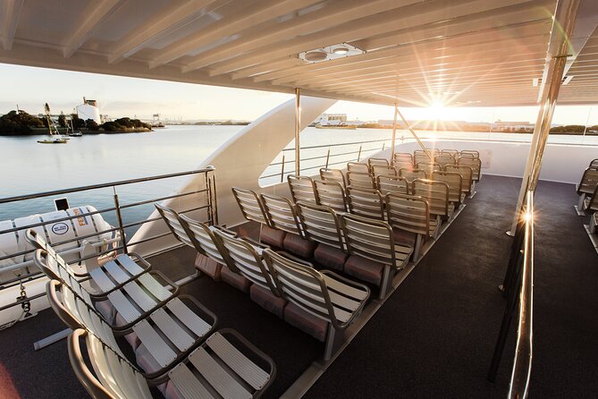 Cat Cocos: Praslin Island to Mahe Island Fast Ferry - Boarding and baggage: keep your morning calm