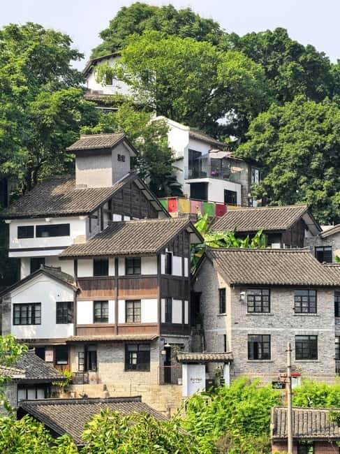 Chongqing: Trendy Spots, Cableway & Ferry Private Tour - Lunch Break: Included Time, But Not Always Included Food