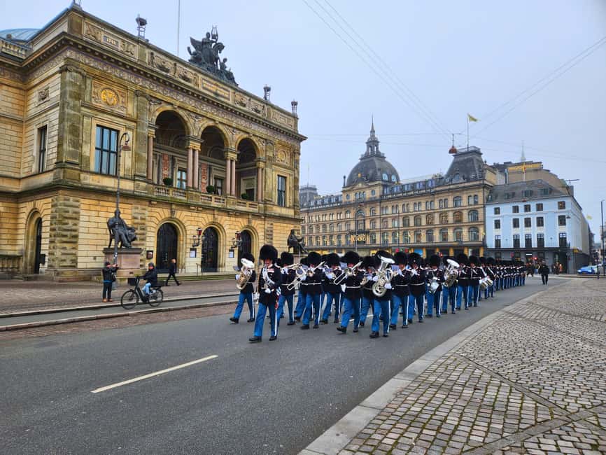Copenhagen Combo: Walking Tour, Harbor Ferry & Royal Guards - Why this walk-and-ferry combo makes Copenhagen click