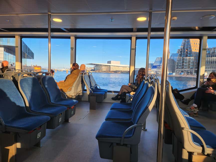 Copenhagen Combo: Walking Tour, Harbor Ferry & Royal Guards - The 20-minute café break before the royal ceremony