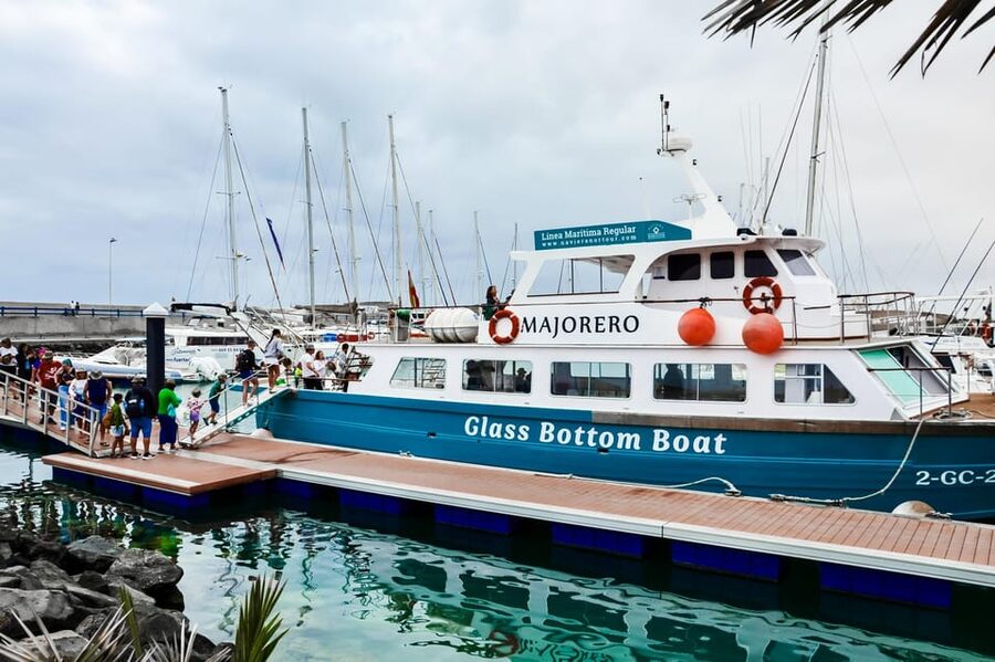 Corralejo: Return Ferry Ticket to Lobos Island Fuerteventura - Getting there: finding Naviera Nortour at the Port of Corralejo