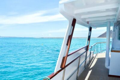 Corralejo: Snorkeling on Lobos Island & Return Ferry Ticket - El Puertito mini-cruise: views plus a drink on board