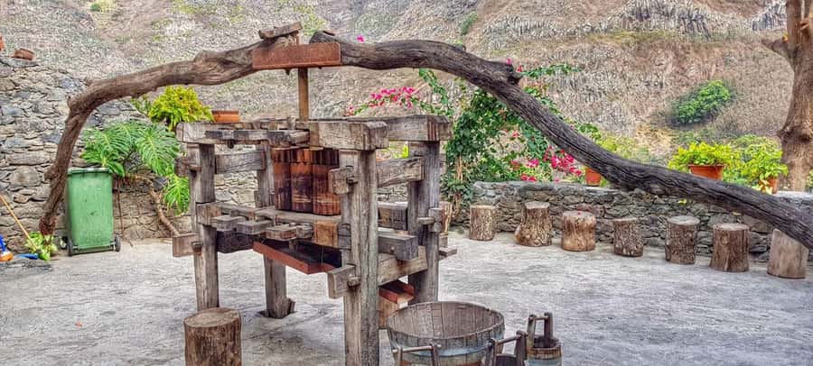 Cova–Paúl Valley Trek: Santo Antão Day Trip by Ferry - Paul and the Grogue Distillery: Rum culture with real process
