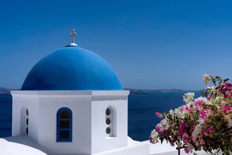 Crete: Santorini Day Trip with Fast Ferry Cruise - Fira: Where You Go for Views, Snacks, and Getting Your Bearings