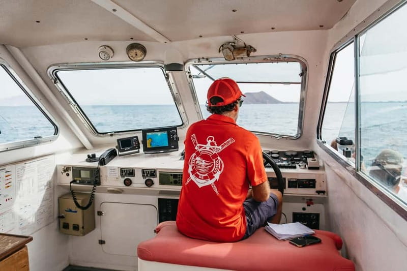 Desde Corralejo: Lobos Island Ferry with Optional Transfer - What the Day Feels Like: Calm, Sun-Heavy, and Easy to Enjoy