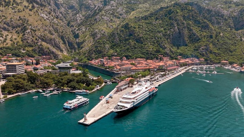 Dubrovnik to/from Kotor: Day Trip or One-Way by Fast Ferry - The 4.5-hour Kotor Bay window: what to do in the old town