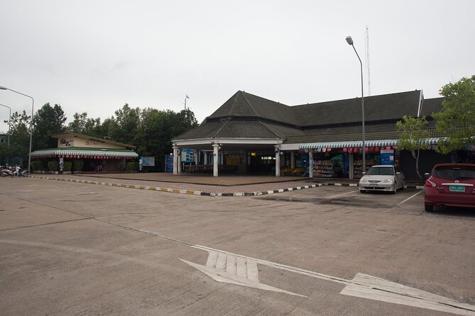 Ferry Transfer from Krabi Klong Jilad Pier to Phi Phi Tonsai - On-Time Plans vs. Real-World Delays