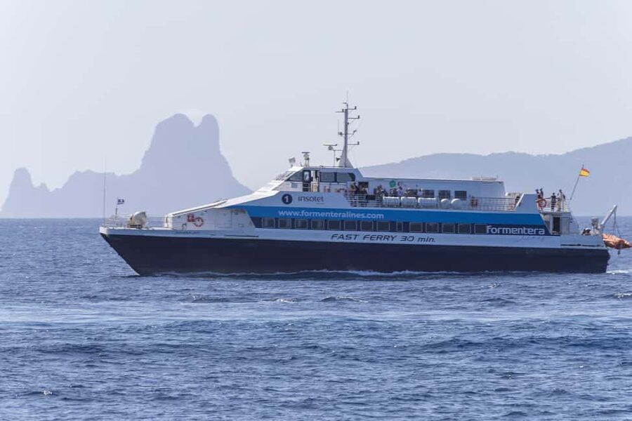 Formentera: discover our fast ferry + electric bike package. - Ibiza to Formentera in 30 minutes: why this combo works