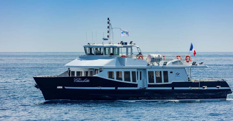 From Cannes: Roundtrip Ferry to Monaco - Meeting point at Quai Saint Pierre: start where the action is