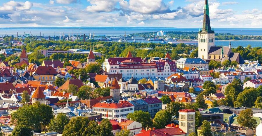 From Helsinki: Tallinn Guided Full-Day Tour by Ferry - Toompea Hill Views, Neitsitorn Tower, and Toompea Castle