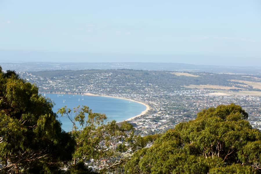 From Melbourne: Bay Sightseeing and Ferry Ride with Lunch - Portsea Surf Beach and the London Arch: small stop, standout view