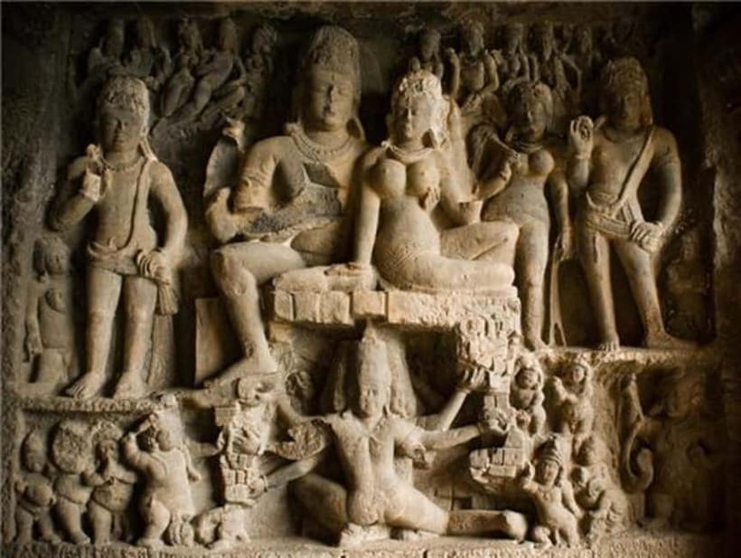 From Mumbai: Half-Day Elephanta Caves Tour with Ferry Ride - Museum time and island views: rest your feet without missing the point