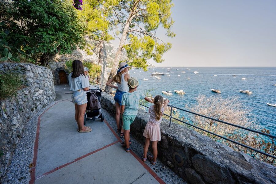 From Naples: Ferry to Amalfi and Positano - The Hydrofoil Ride: Comfort, Deck Views, and When to Plan for Snacks