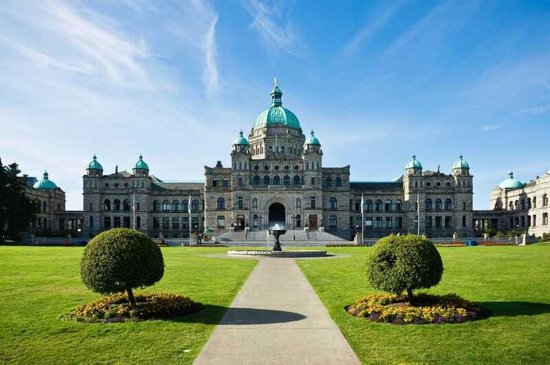 From Vancouver: Full-Day Victoria Tour with Ferry Ticket - Mile Zero Monument Photo Stop: Small Moment, Clear Purpose