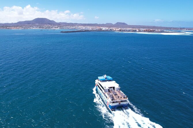 Fuerteventura: Ferry ticket to Lanzarote with free wifi - Lanzarote in one day: the highlights you can realistically fit