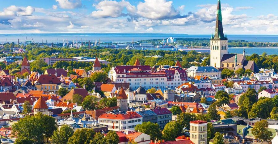 Helsinki: Tallinn Guided Day Tour with Ferry Crossing - Should You Book This Helsinki to Tallinn Day Tour?