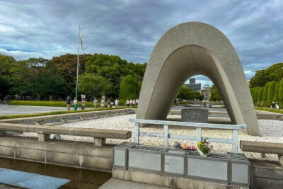 Hiroshima and Miyajima Day Trip with Itsukushima Shrine & Ferry - The bus-ferry flow: why the itinerary feels easy even when the day is full