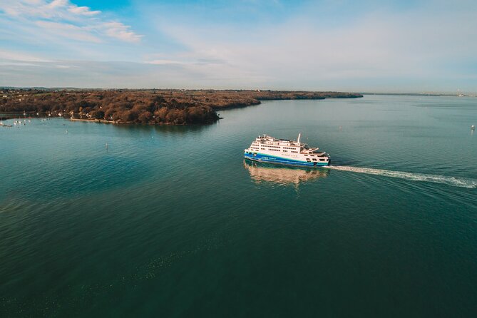 Isle of Wight - Day Tour from Portsmouth including Ferry Crossing - The Needles: rocks, big photos, and time to slow down
