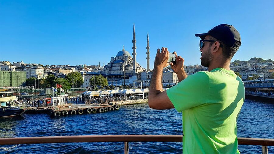 Istanbul: Asian Side Walking Tour with Ferry Ride - Bar streets and Turkish drinking culture: the evening side of Kadıköy