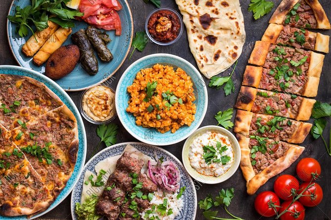 Istanbul Food Escape : Ferry to the Flavors of the Asian Side - Tarihi Çınaraltı in Çengelköy: The Street-Food Finale
