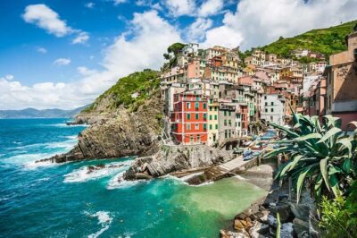 La Spezia Port: Cinque Terre and Pisa full day tour by Minivan and Ferry-Boat - Pisa’s Miracle Square in a short 50-minute window