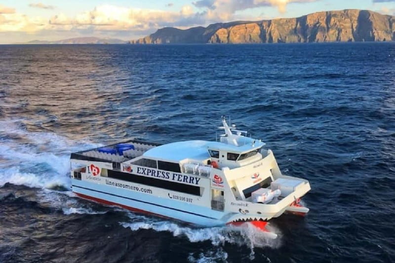 Lanzarote: Ferry to La Graciosa with Wi-Fi (free parking) - La Graciosa at Your Pace: Beaches, Walks, and the Marine Reserve Factor