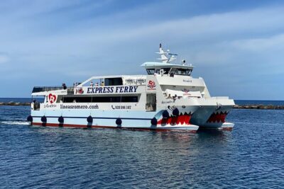 Lanzarote:Return ferry ticket to La Graciosa. Free wifi & parking - Getting to Lineas Romero in Orzola (and finding parking fast)