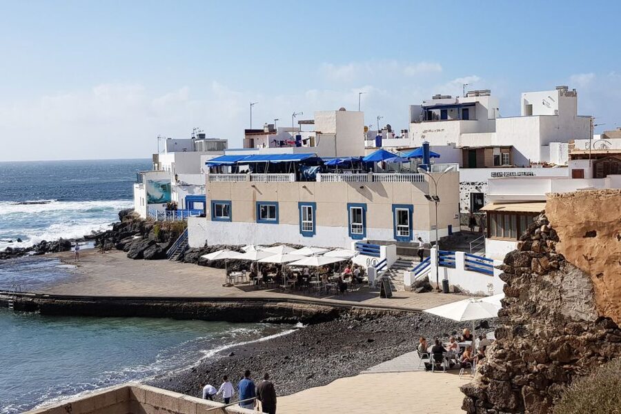 Lanzarote: Return or 1-Way Ferry to Fuerteventura with Wifi - Fuerteventura Highlights You Can Actually Plan Around