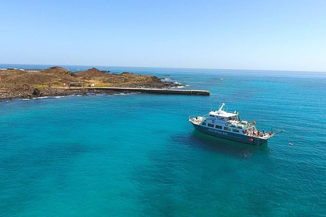 Lobos Island Ferry with Snorkel from Corralejo, Fuerteventura - Boat ride, staff attention, and the “small group” feel