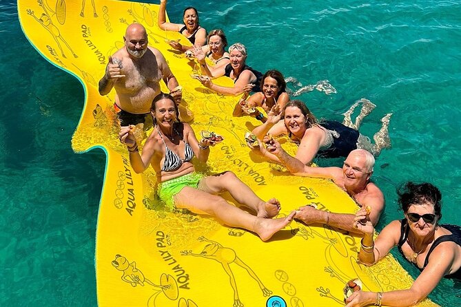 Luxe Seafood Package with Round Trip Ferry from Perth - Craypots and Western Rock Lobster: Hands-On Without the Guesswork