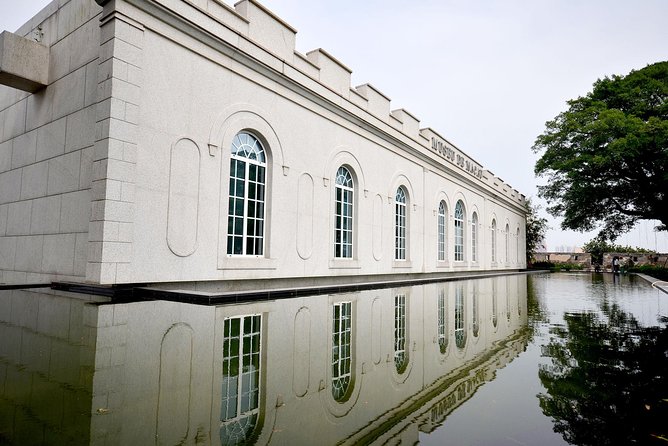 Macau Sightseeing Day Tour with One-Way Ferry from Hong Kong - Old City Walls, Monte Fort, and the Macao Museum: The Defensive Side of Macau