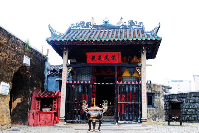 Macau Sightseeing Day Tour with One-Way Ferry from Hong Kong - Senado Square, St. Dominic’s Church, and Holy House of Mercy: Portugal Meets Macau
