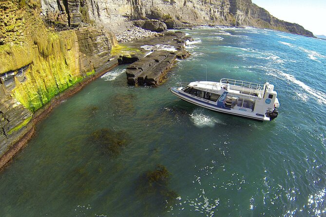 Maria Island Ferry - Hobart Bus Connection (Return Service) - Two Morning Departures from Brooke Street Pier: 6:45 vs 8:00