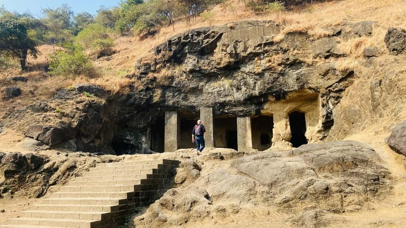 Mumbai: Half Day Elephanta Caves Guided Tour with Ferry Ride - Shiva Cave and the 20-Foot Trimurti: the Must-See Centerpiece