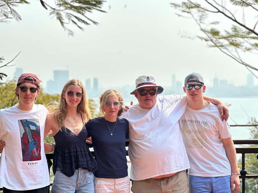Mumbai: Half Day Elephanta Caves Guided Tour with Ferry Ride - The Private Guide Factor: Turning Carved Shrines Into Stories