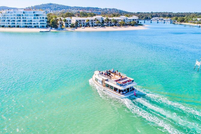 Noosa Sightseeing Adventure - Ferry Cruise, Ride and Kayak - Noosa River ferry cruise: the easy orientation with mansion views