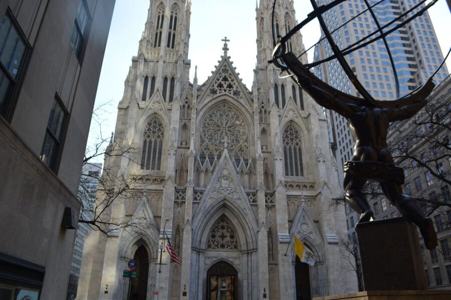 NYC: Guided Bus and Walking Tour with Staten Island Ferry - Gansevoort Liberty Market Lunch Break: Use It Like a Local