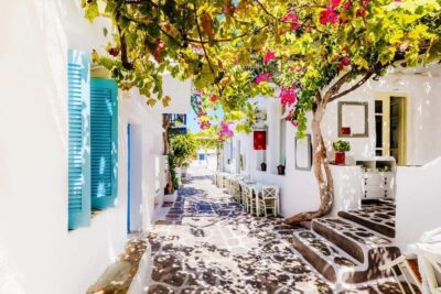 Paros & Antiparos Tour:Ferry ride, Villages & Beaches - Parikia Old Town: Venetian Castle views and the Agios Konstantinos & Eleni spot