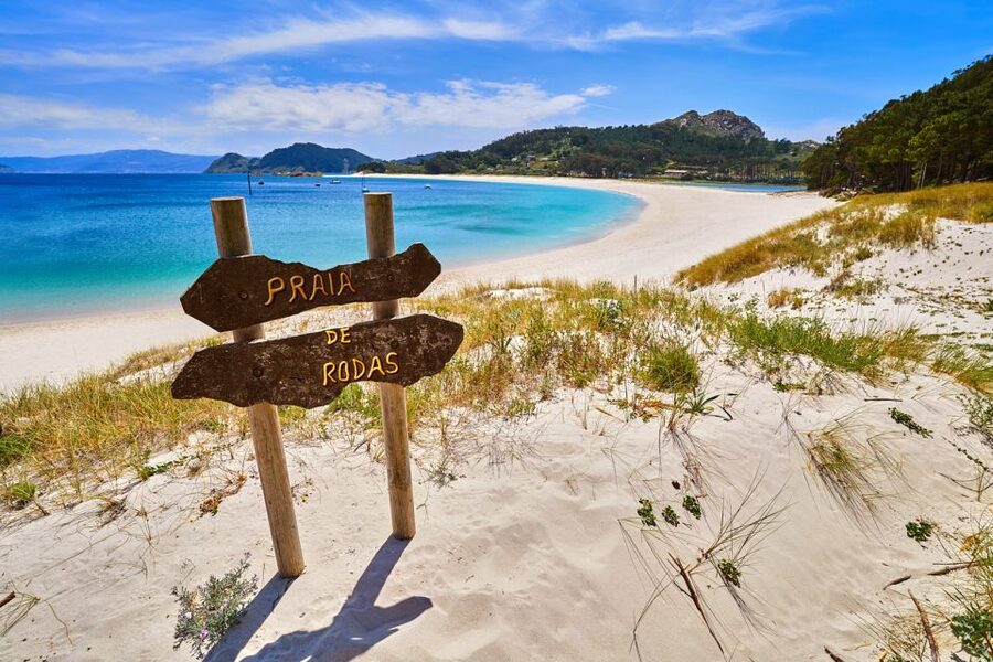Portonovo: Ferry to Cies Islands & Rodas Beach - Portonovo to the Cíes: a simple 8-hour plan