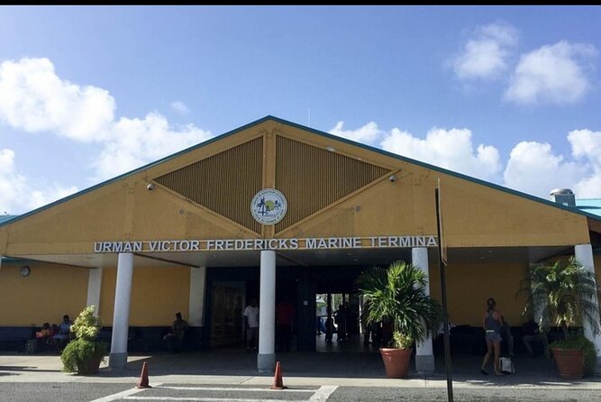 Prince Taxi & Tours St.Thomas Airport transfer to Redhook Ferry - Airport Pickup at St. Thomas: How You’ll Find Your Driver