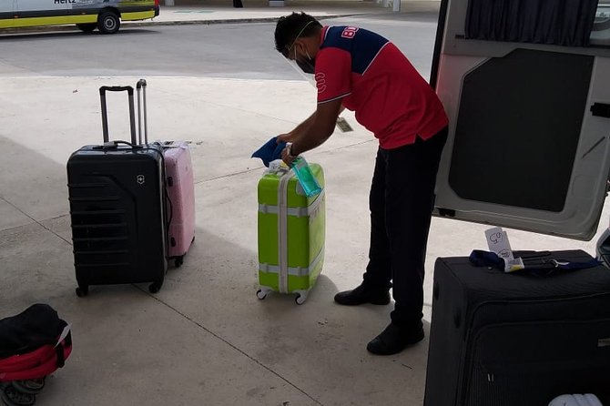 Private transfer R/T Apto-Isla Mujeres ferry dock-Apto With ferry tickets - Ferry timing you must match: Puerto Juárez to Isla Mujeres