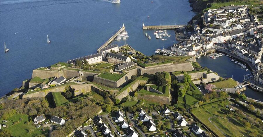 Quiberon: Ferry tickets from/to Belle-Île-en-Mer, Le Palais - Tips to make your one-day Belle-Île trip work smoothly