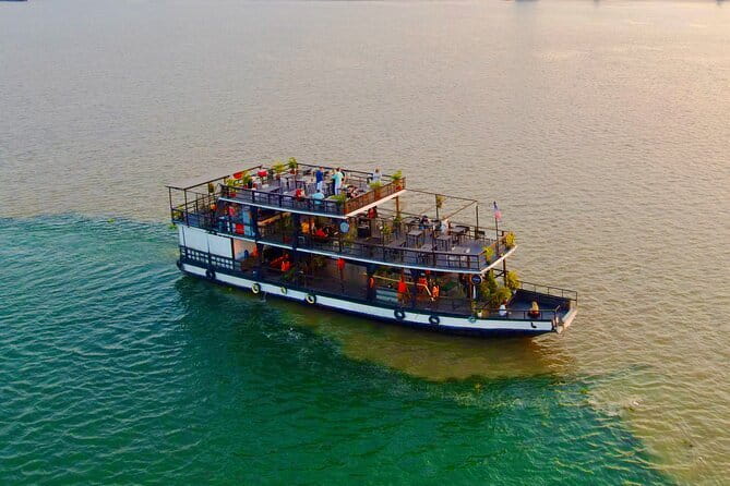 Riverside Walking Tour with Snack, Drinks & Local Ferry Ride - What $7.20 buys: guide, ferry, admission, snacks, and drinks