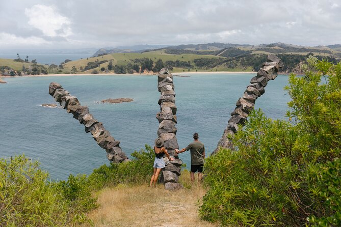 Rotoroa Island Ferry - from Auckland - Rotoroa Island on foot: tracks across fields, bush, and shore
